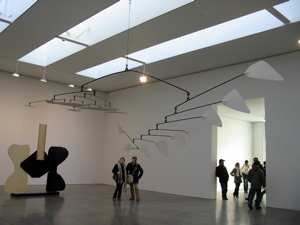 Mobile de Calder dans une gallerie de Chelsea