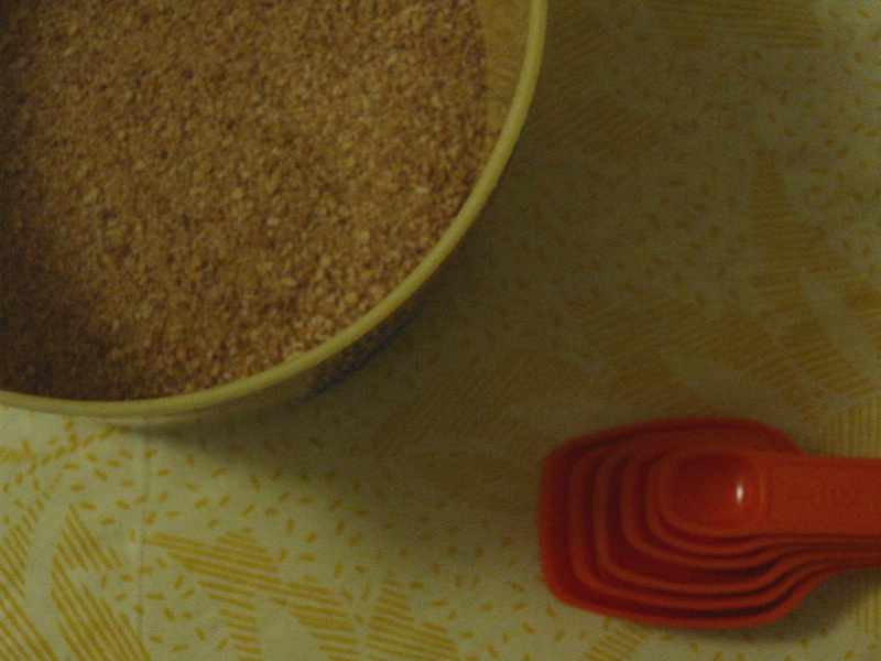 Chapelure de biscuits Graham et cuill&egrave;res &agrave; mesurer (02/26)