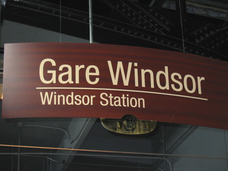 Here start the guided visit at the Windsor train station.