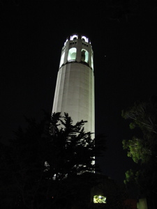 Coit Tower (1933) de nuit