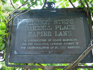 Plaque de l'escalier Filbert, de la place Darrell et de Napier Lane, à l'honneur de Grace Marchant