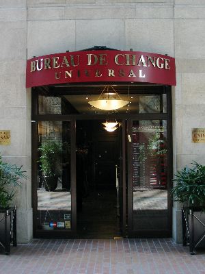 Bureau de change du Centre de commerce.