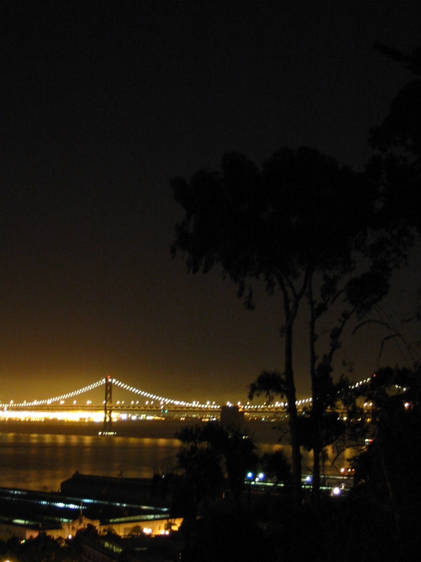 Pont de San Francisco-Oakland Bay de nuit