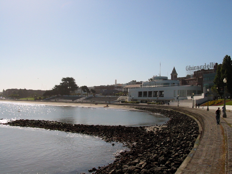Petite plage, National Maritime Museum et Ghirardelli