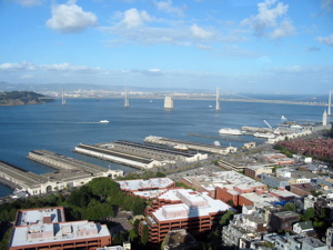 Pont de San Francisco-Oakland Bay de Coit Tower