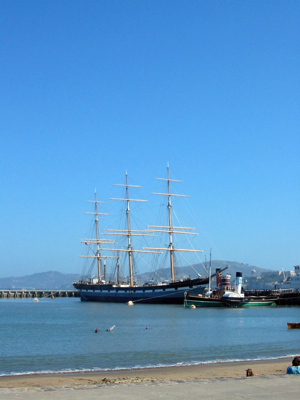 Bateau sur le quai de Hyde Street