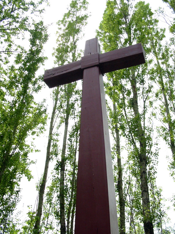 Croix érigée sur le parc.